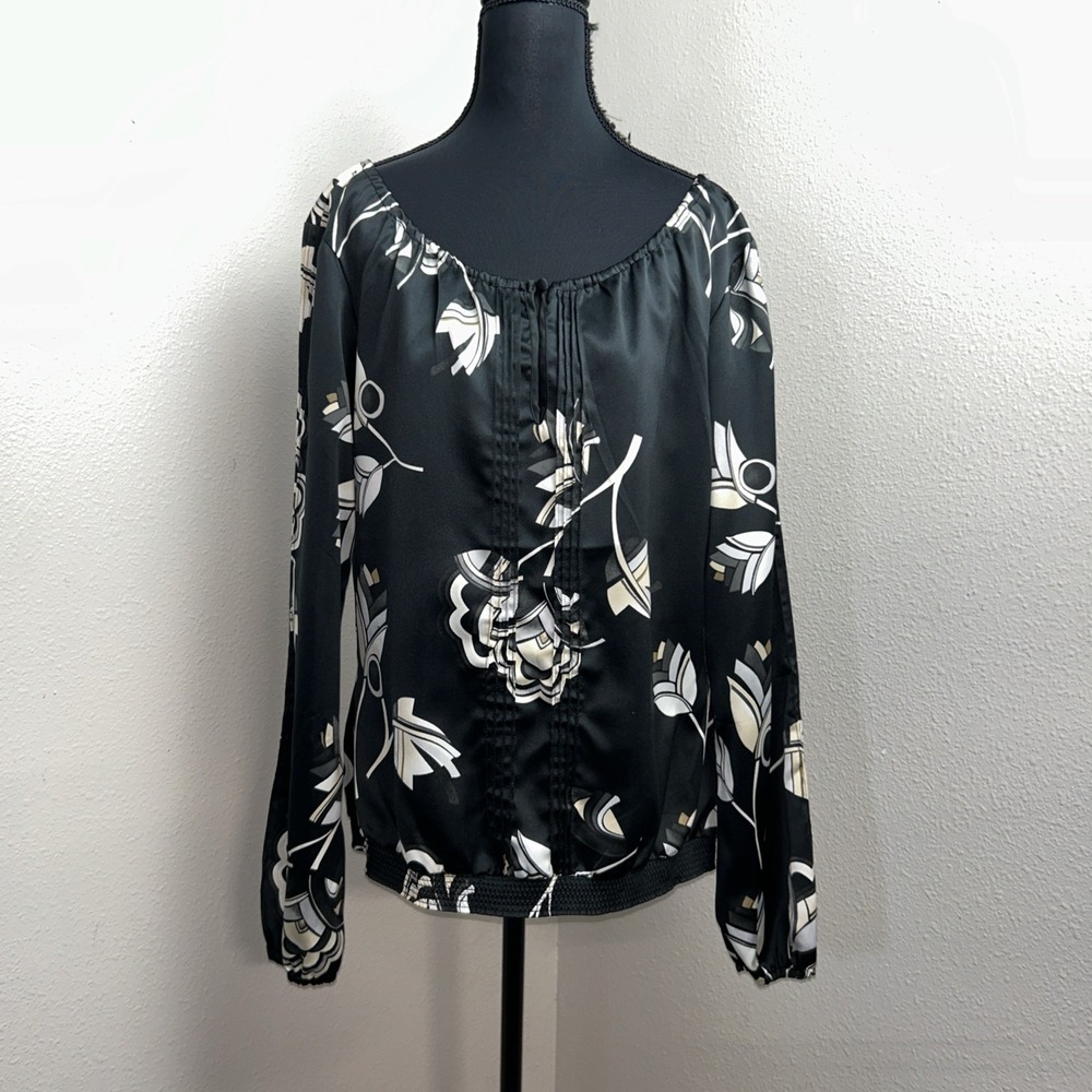 White House Black Market Blouse Women's Large Black Floral Keyhole Neck Feminine